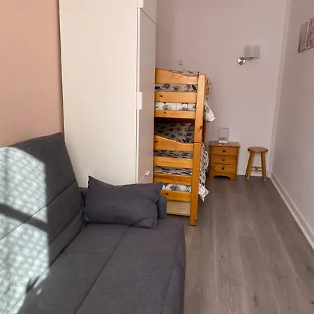 6 Personnes Au Coeur De - Fr-1-858-23 *