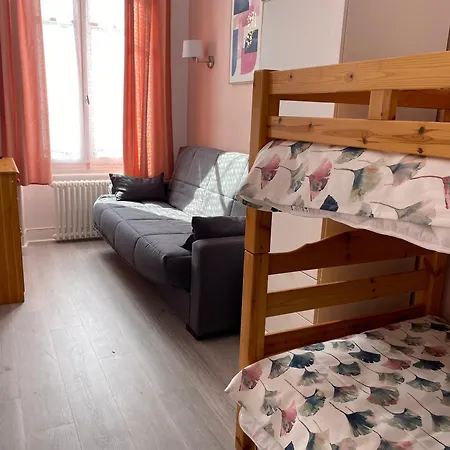 6 Personnes Au Coeur De - Fr-1-858-23 *