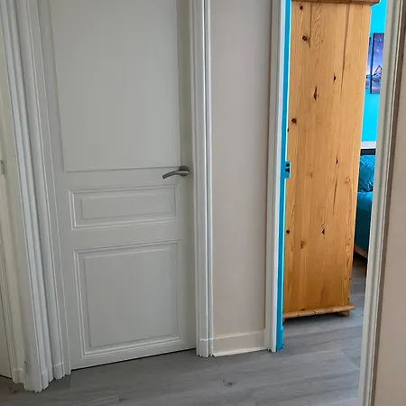 Familial Au Centre De La Bourboule, 6 Pers. - Fr-1-858-23