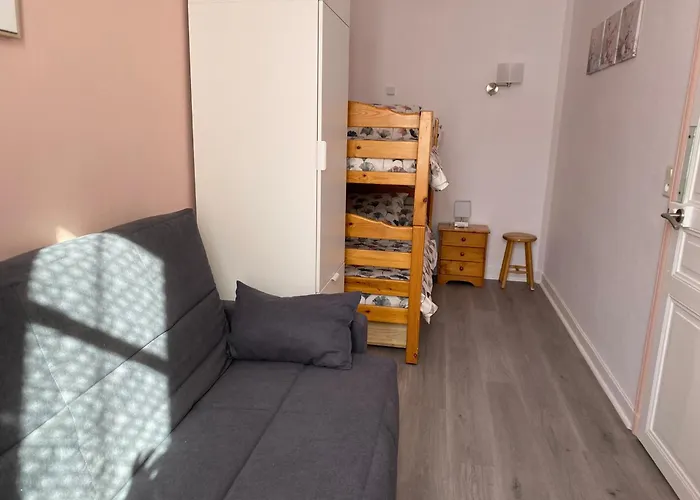 Familial Au Centre De La Bourboule, 6 Pers. - Fr-1-858-23 *