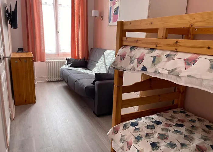 Familial Au Centre De La Bourboule, 6 Pers. - Fr-1-858-23 *