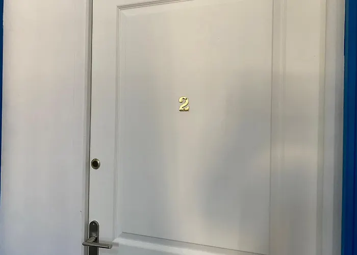 Familial Au Centre De La Bourboule, 6 Pers. - Fr-1-858-23